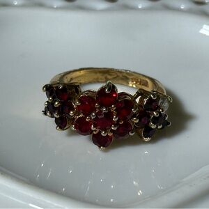 Faux Ruby cluster Gold plated vintage women’s ring size 8